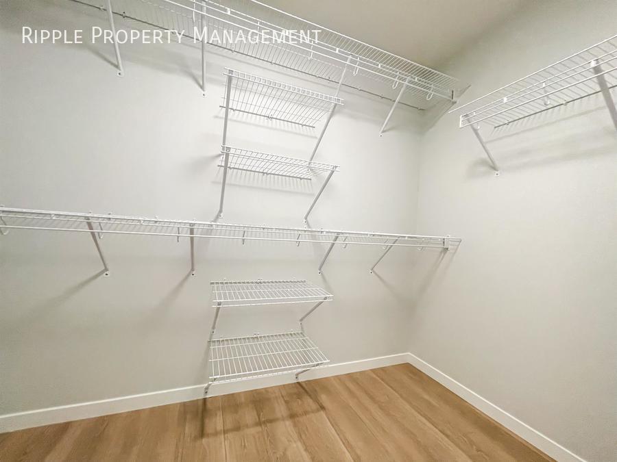 80 Carrington Plz NW Calgary, AB House for Rent Rentable