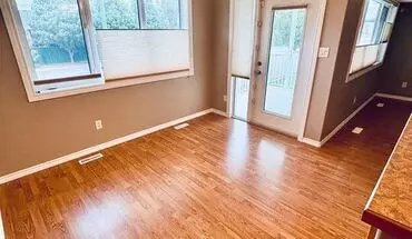 3 of 5 3127 Randall Rd E House for rent in Regina, SK