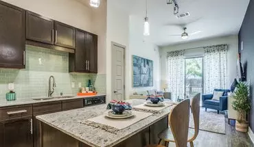 5 of 33 718 Fort Worth Ave Apartment for rent in Dallas, TX