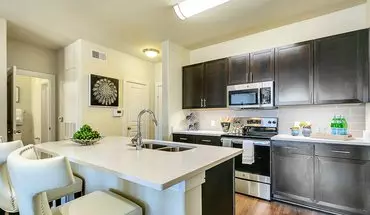 5 of 39 2422 Fort Worth Ave Apartment for rent in Dallas, TX