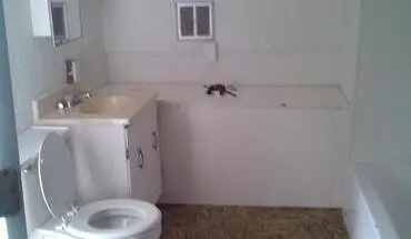 4 of 6 216 Maple St Apt Ypsilanti Apartment for rent in Ypsilanti, MI