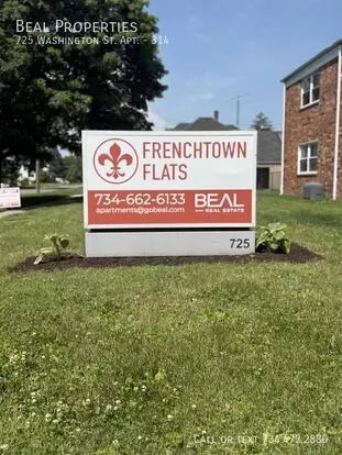 725 Washington St Apartment for rent in Monroe, MI