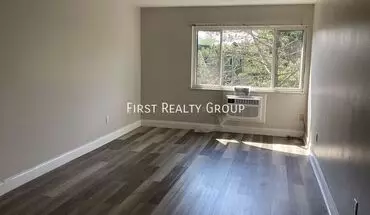 4 of 8 5600 N Main St Apartment for rent in Dayton, OH