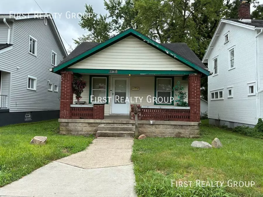 3216 Hoover Ave House for rent in Dayton, OH