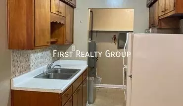 3 of 10 21 S Sperling Ave Apartment for rent in Dayton, OH