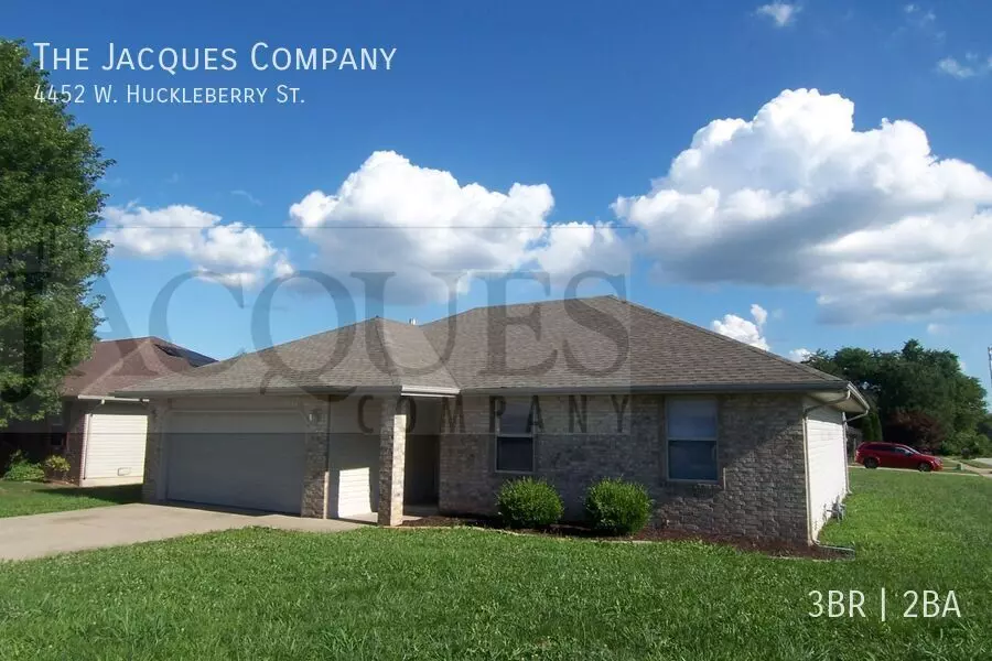 4452 W Huckleberry St House for rent in Springfield, MO