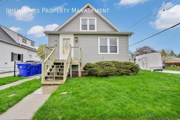 99 Bellwood Ave Apartment for rent in West Seneca, NY
