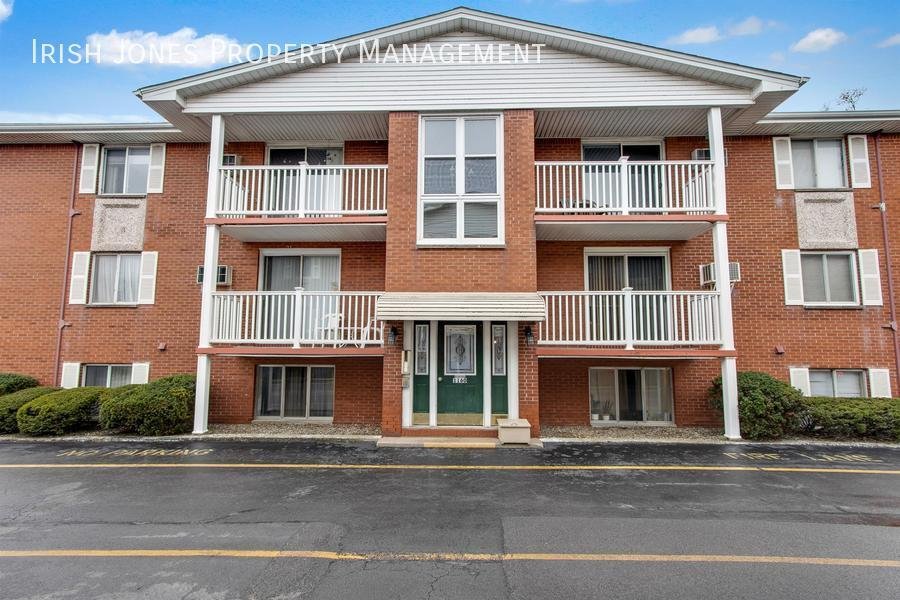 1160 Indian Church Rd West Seneca, NY Apartment for Rent
