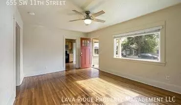 5 of 22 655 SW 11th St House for rent in Redmond, OR