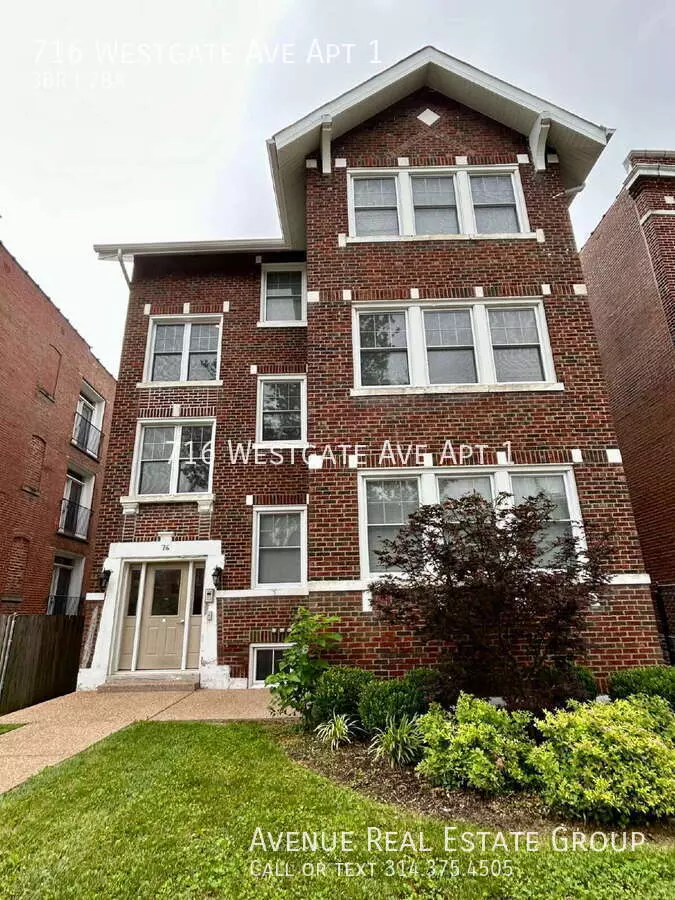 716 Westgate Ave Apt 1 Apartment for rent in University City, MO