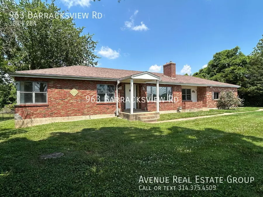963 Barracksview Rd House for rent in St Louis, MO