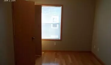 4 of 33 1022 Stinson St House for rent in St Paul, MN