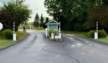 2 of 32 603 N Cygnet Lake Dr House for rent in Benton Harbor, MI