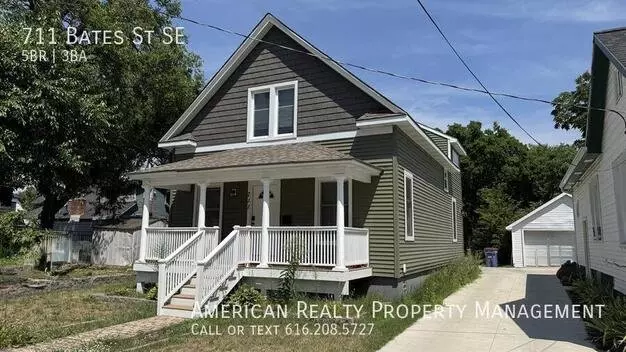 711 Bates St SE Apartment for rent in Grand Rapids, MI 711 Bates St SE Apartment for rent in Grand Rapids, MI