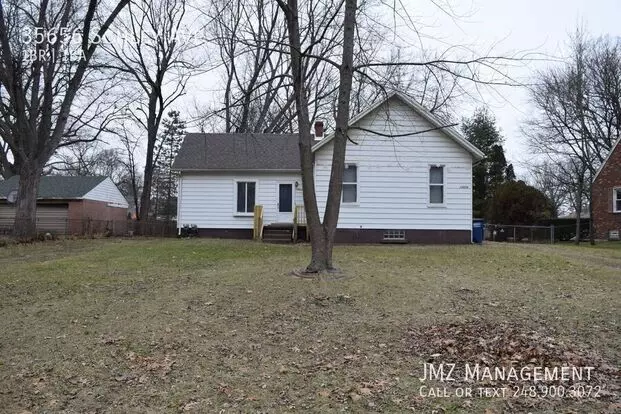 35656 Schley Ave Apartment for rent in Westland, MI