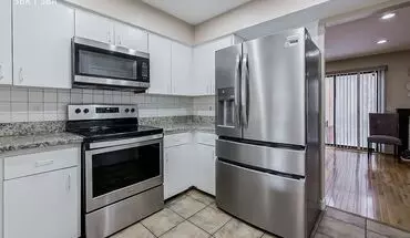 4 of 30 5272 Wright Way E House for rent in West Bloomfield, MI