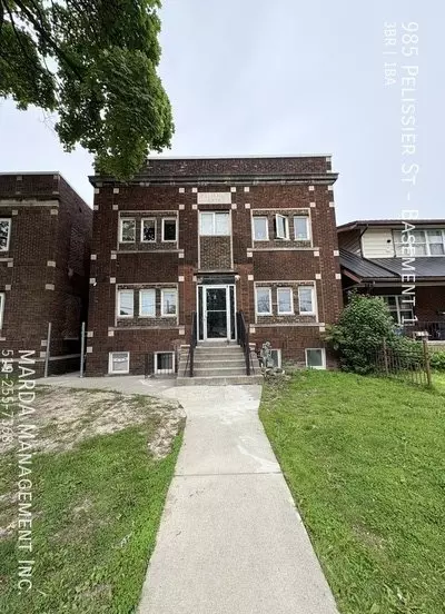 985 Pelissier St Apartment for rent in Windsor, ON