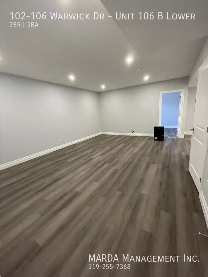 102-106 Warwick Dr Apartment for rent in Chathamkent, ON