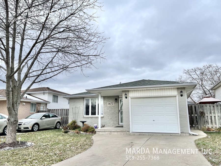 1672 Foster Ave Windsor, ON House for Rent Rentable