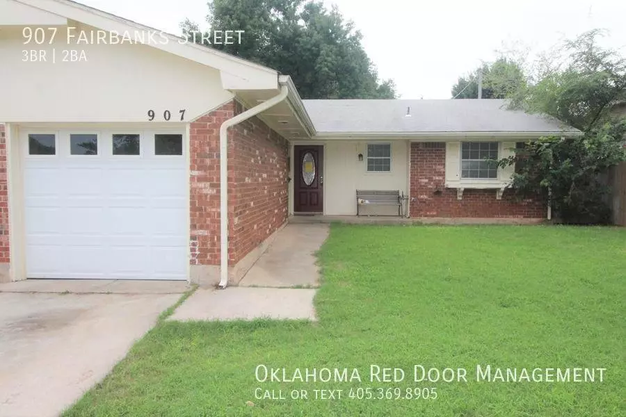 907 Fairbanks St House for rent in Yukon, OK