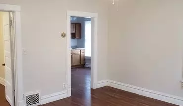 2 of 10 42 Jefferson Ave Apartment for rent in Waukegan, IL