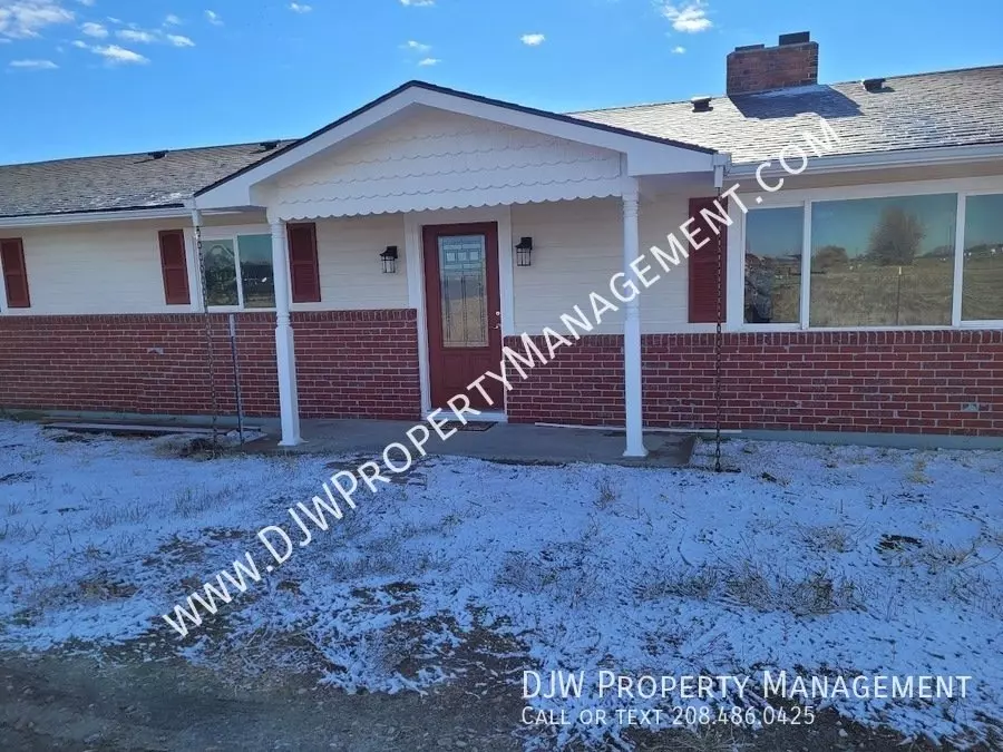 5200 S Black Cat Rd House for rent in Meridian, ID