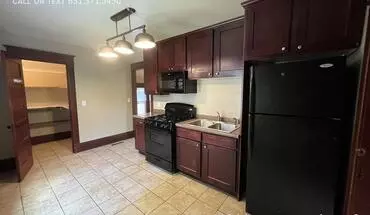 2 of 11 1003 Woodbridge Ave Apartment for rent in St Paul, MN