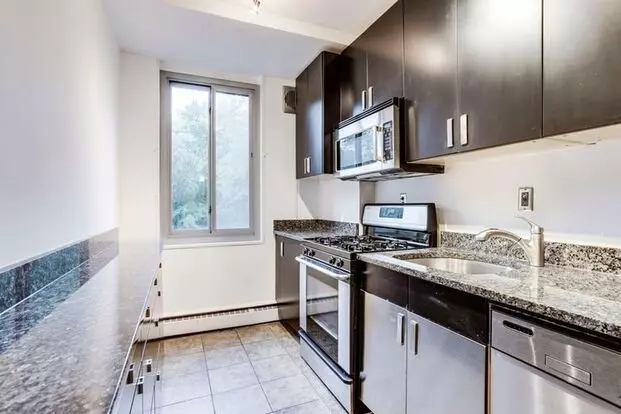 4200 Cathedral Ave NW Apartment for rent in Washington, DC