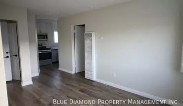 2 of 8 1321 Locust St Apartment for rent in Point Loma, CA