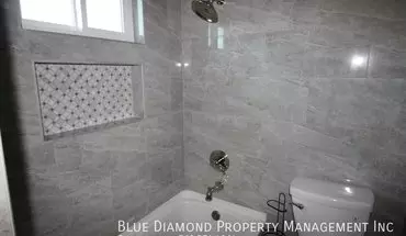 5 of 8 1321 Locust St Apartment for rent in Point Loma, CA