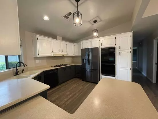 Beautifully Remodeled Two Bedroom Two Bathroom In Seven Hills 55+ Community! Apartment for rent in Hemet, CA