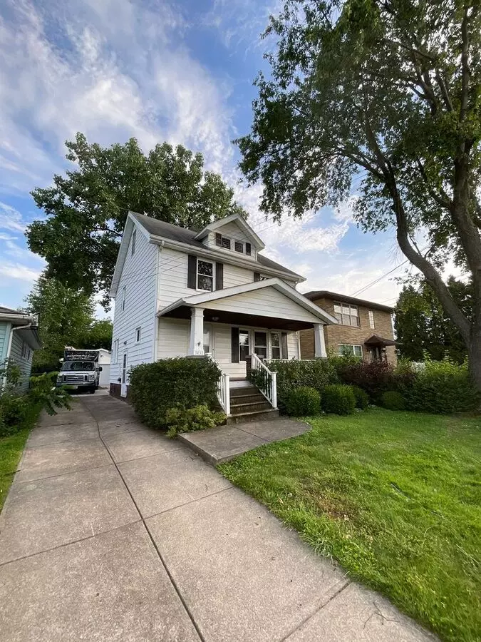 3433 Lucerne Avanue House for rent in Parma, OH