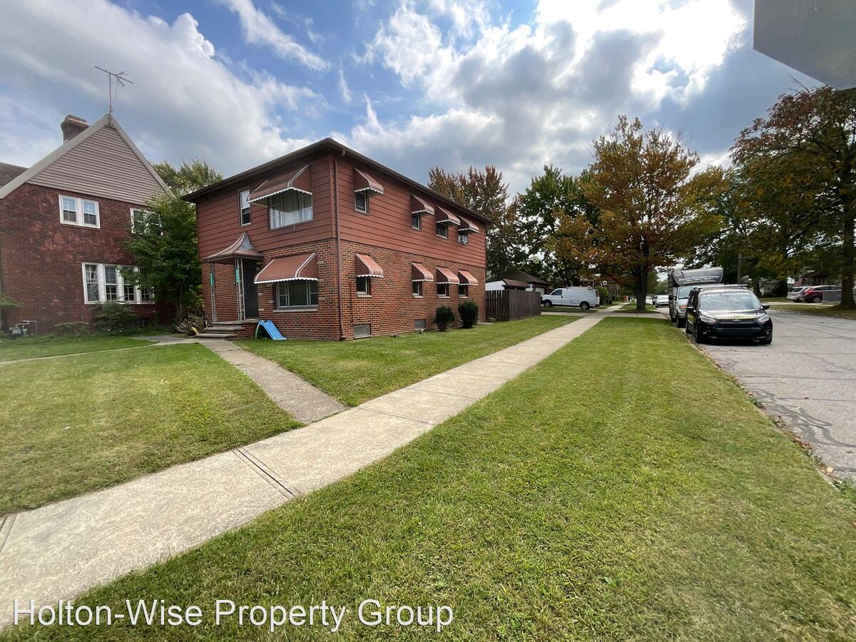 2327 Brookview Blvd Parma, OH Apartment for Rent Rentable