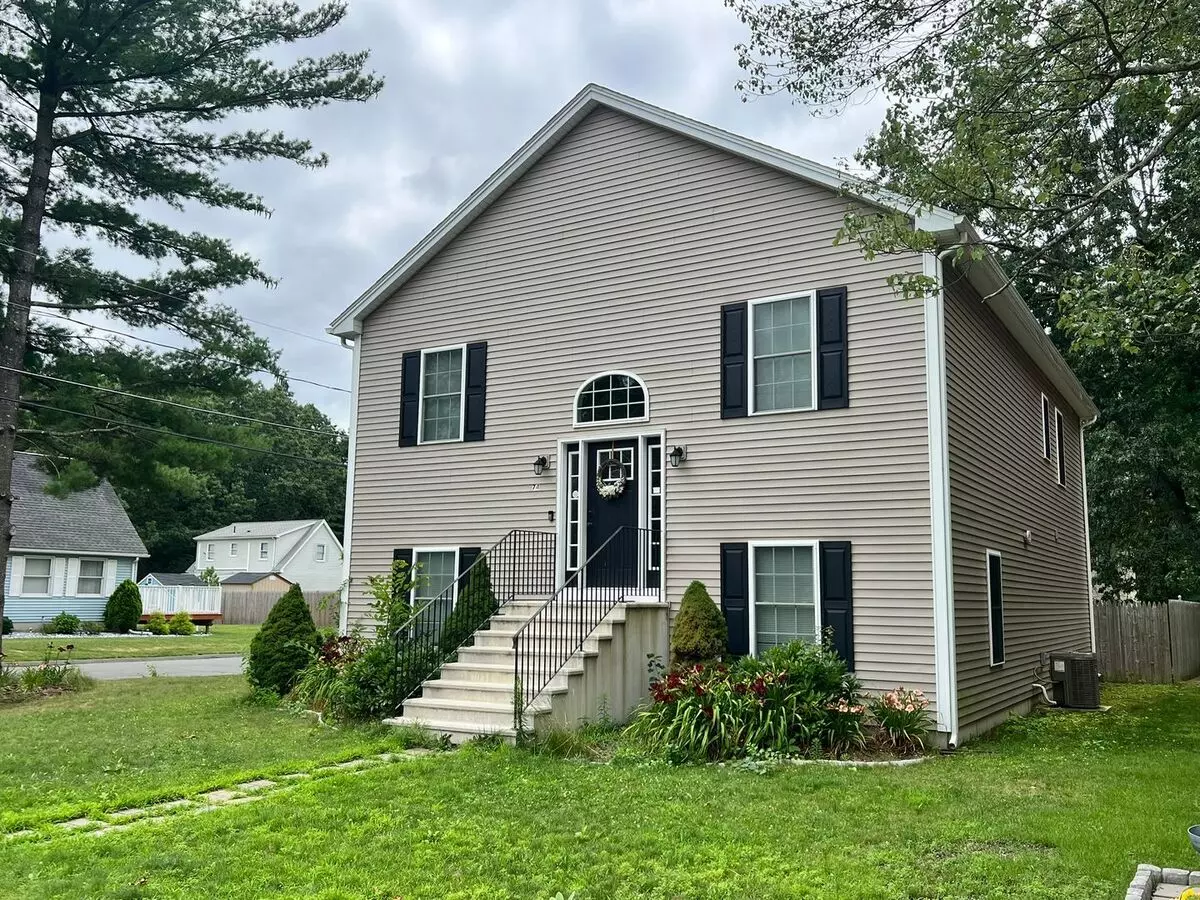 Stunning Single Family Home In Sixteen Acres With All The Amenities! House for rent in Springfield, MA