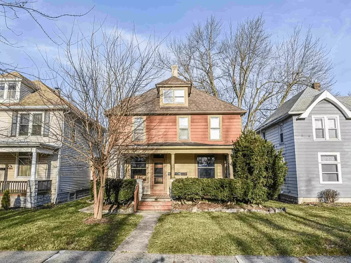 2 of 2 833 Edgewater Ave Apartment for rent in Fort Wayne, IN