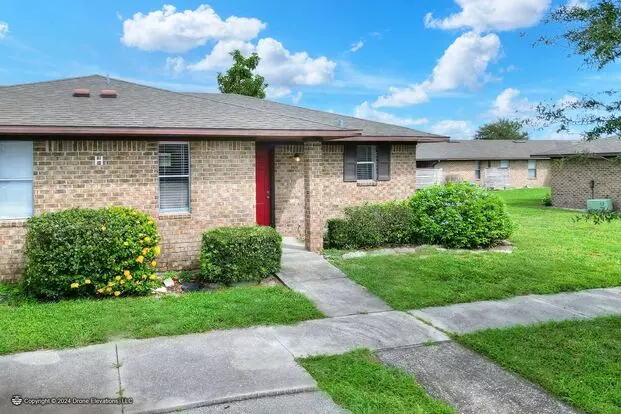 2200 Clover Ridge Ct Apartment for rent in Eagle Lake, FL
