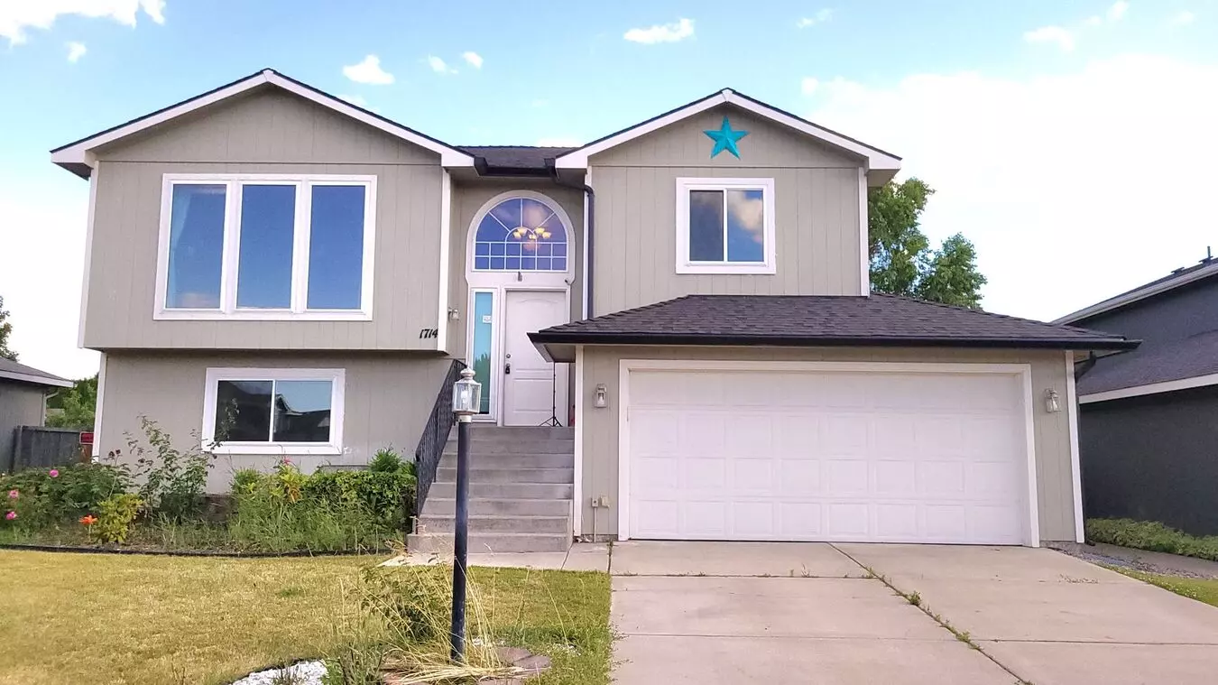 Gorgeous Split Level With Fenced Backyard House for rent in Spokane, WA