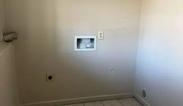 4 of 7 924 E. 5th - Apartment for rent in Pueblo, CO