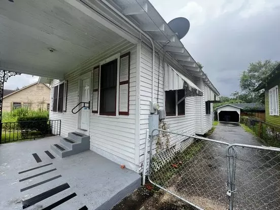 3 Bedroom 2 Bath House Right Off Scenic Hwy Apartment for rent in Baton Rouge, LA