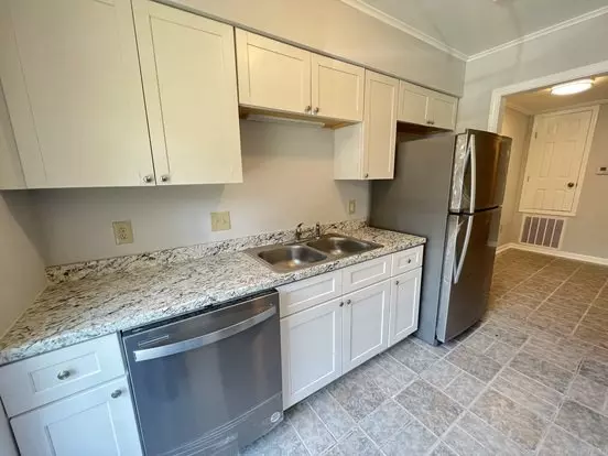 3 Bedroom 2 Bath Condo New Seigen And Perkins Apartment for rent in Baton Rouge, LA
