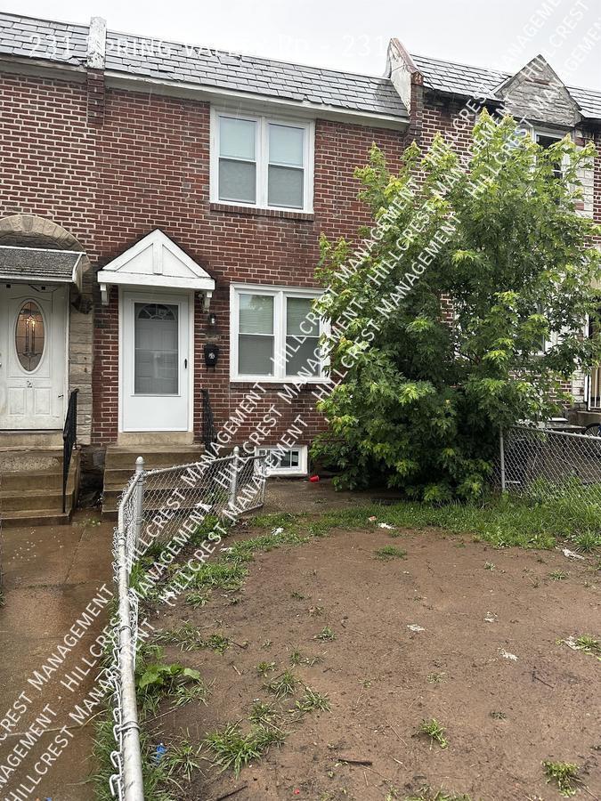 231 Spring Valley Rd Darby, PA House for Rent Rentable