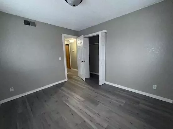 1509 E Bennett St Apartment for rent in Sioux Falls, SD