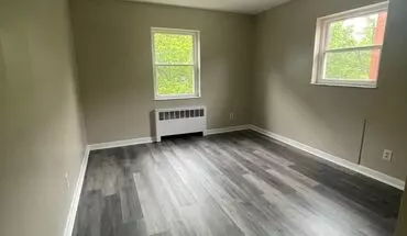 4 of 6 2370 West North Bend Apartment for rent in Cincinnati, OH