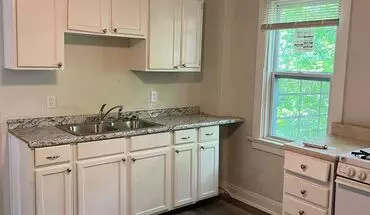4 of 14 809 S Fred Shuttlesworth Apartment for rent in Cincinnati, OH