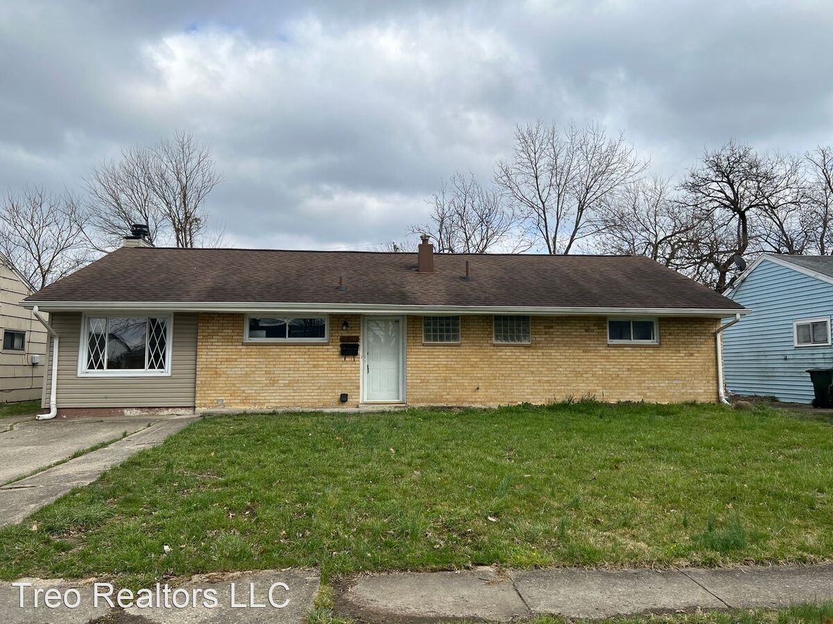 8826 Cabot Dr Cincinnati, OH House for Rent Rentable