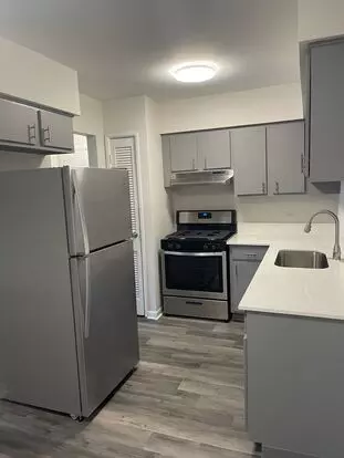 Lansing Crossing Llc Apartment for rent in Lansing, IL