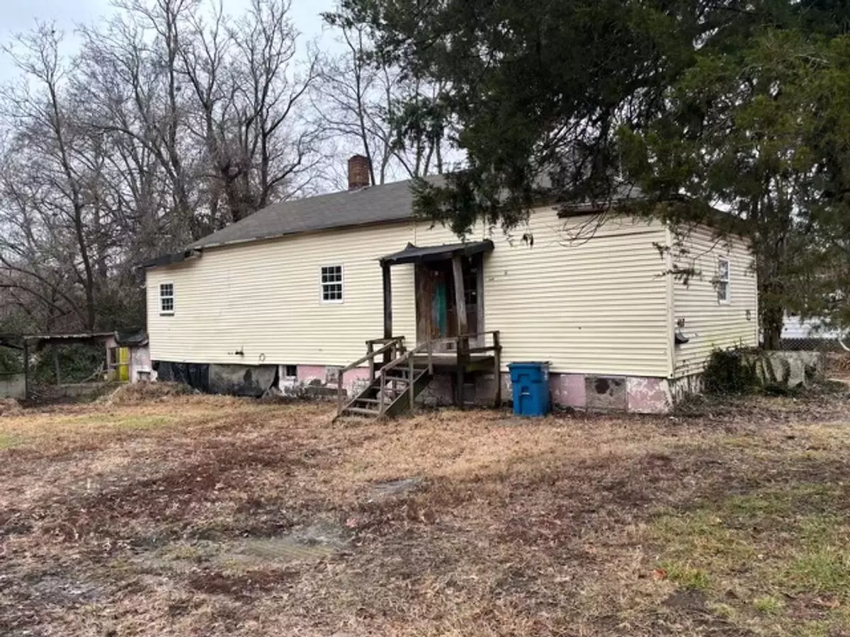 Handy Man Special! $195 Month / $500 Down House for rent in Benton, IL