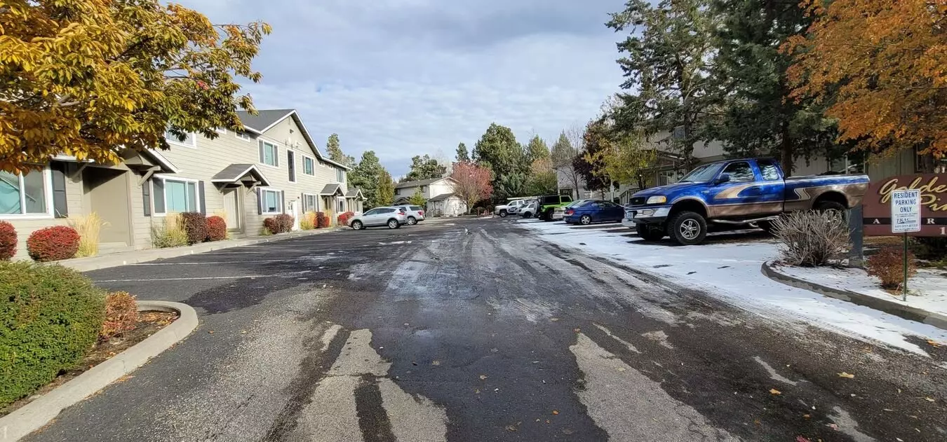 Golden Pines Apartments Apartment for rent in Bend, OR