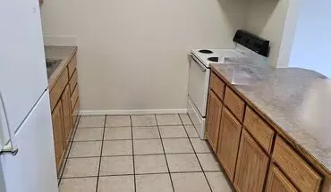 5 of 27 Golden Pines Apartments Apartment for rent in Bend, OR