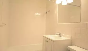 3 of 5 2509 Dupont Ave S Apartment for rent in Minneapolis, MN